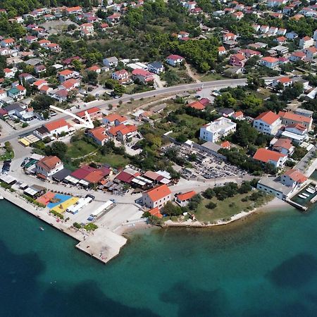 Apartments Branko Starigrad Paklenica Ngoại thất bức ảnh
